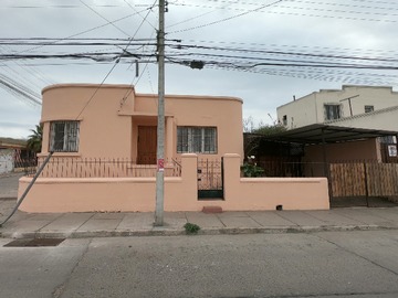 Casa en venta en Guillermo Edwards 280, Coquimbo - 3 dormitorios, 2 baños