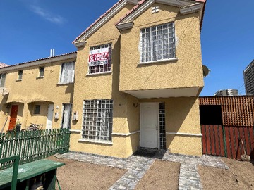 Casa en arriendo mensual en Viva con Estilo y Comodidad en Su Nuevo Hogar (163750), Antofagasta - 3 dormitorios, 3 baños