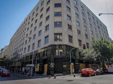 Local Comercial en arriendo mensual en Local en Morandé con Agustinas, Plaza de la Constitución, Santiago, Santiago