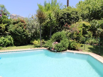 Casa en venta en Pasos de Clinica Indisa Rebajado (70603), Providencia - 5 dormitorios, 6 baños
