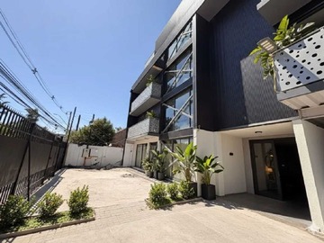 Local Comercial en venta en Edificio Corporativo Av. Ossa La Cisterna (174167), La Cisterna - 12 baños
