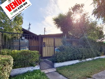 Casa en venta en Avenida Portales 723, Maipú - 5 dormitorios, 2 baños