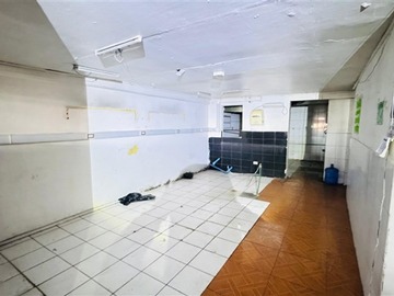 Local Comercial en venta en Matta, Quilicura - 4 dormitorios, 2 baños