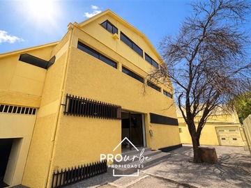 Oficina en arriendo mensual en Barrio Italia, Ñuñoa - 11 dormitorios, 4 baños