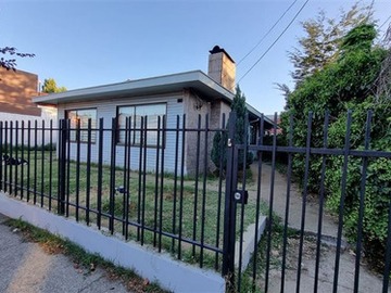 Casa en venta en Casa en venta calle bueras a cuadras del centro de valdivia, Valdivia - 3 dormitorios, 2 baños