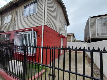 Casa en venta en Calle 10, Quintero, Valparaíso 2490000, Chile, Quintero - 2 dormitorios, 1 baño