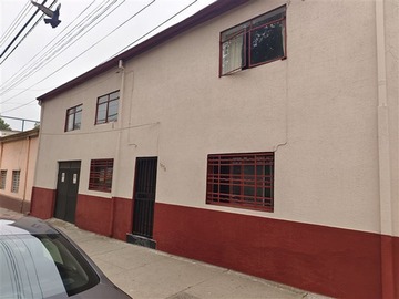 Casa en venta en Casa en venta de 5 dorm. En valparaíso, santos ossa, Valparaíso - 5 dormitorios, 2 baños