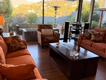 Casa en venta en Vivienda Familiar con Excelente Conectividad (178011), Lo Barnechea - 5 dormitorios, 5 baños