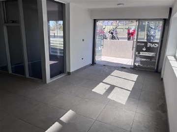 Local Comercial en arriendo mensual en Las Condes / Estoril, Las Condes - 1 baño