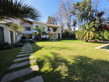Casa en venta en Sector los nogales fm, Lo Barnechea - 6 dormitorios, 7 baños