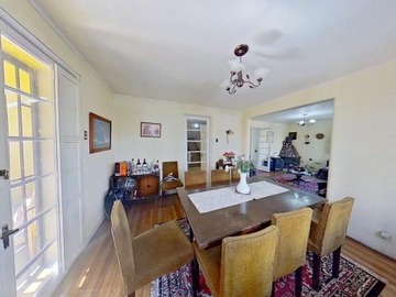 Casa en venta en Av.Irarrazaval - Diagonal Oriente, Ñuñoa - 4 dormitorios, 2 baños