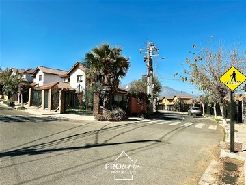 Casa en venta en Parque alto, acogedora, buen estado, buen barrio, Puente Alto - 3 dormitorios, 2 baños