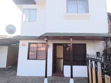 Casa en venta en cabo de hornos, Maipú - 5 dormitorios, 2 baños