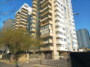 Departamento en venta en Departamento en Los Clarines, Av. Macul (169964), Macul - 2 dormitorios, 2 baños