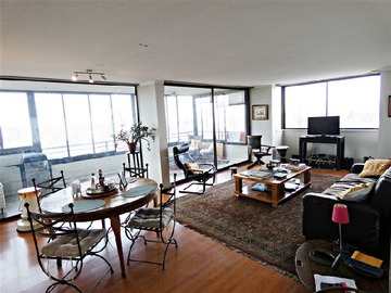 Departamento en venta en Avenida Francisco Bilbao, Las Condes - 4 dormitorios, 3 baños