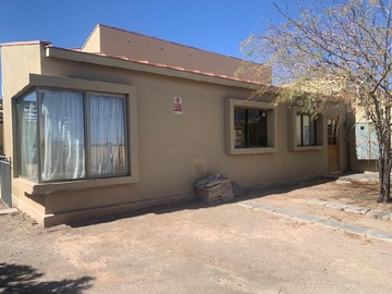 Casa en arriendo mensual en Calama, Calama - 6 dormitorios, 5 baños