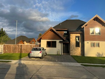 Casa en venta en Casa de 3D y 4B en Condominio Vista Golf (151250), Temuco - 3 dormitorios, 4 baños