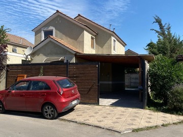 Casa en venta en Santa filomena de nos san bernardo, San Bernardo - 4 dormitorios, 3 baños