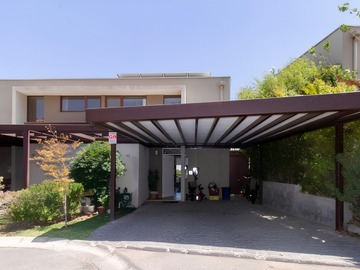 Casa en venta en Camino del Cerro 2800, Quilicura - 4 dormitorios, 3 baños