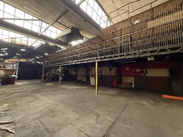 Local Comercial en arriendo mensual en 10 de Julio / Portugal, Santiago - 3 baños
