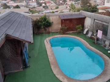 Casa en venta en Villa Alemana, Villa Alemana - 7 dormitorios, 3 baños