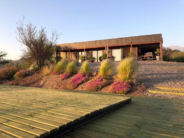 Casa en venta en Hacienda Chacabuco - Autopista los Libertadores, Colina - 5 dormitorios, 4 baños