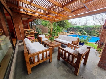 Casa en venta en Venta casa 6 Dor 5 Bañ Quincho y piscina (172400), Peñalolén - 6 dormitorios, 5 baños