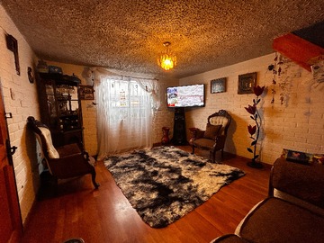 Casa en venta en Casa 2 Dorm, 1 Baño, 2 Estacionam, Tocornal (63951), Puente Alto - 2 dormitorios, 1 baño