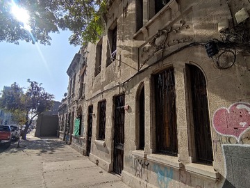 Casa en venta en Barrio Yungay Casa Carácter Histórico. (68138), Santiago - 19 dormitorios, 4 baños