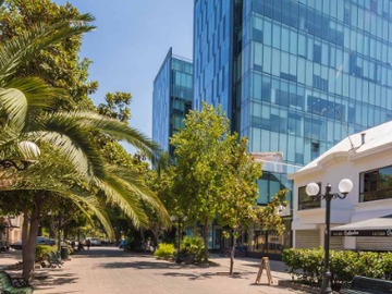 Oficina en arriendo mensual en Suecia / Av. Andrés Bello, Providencia