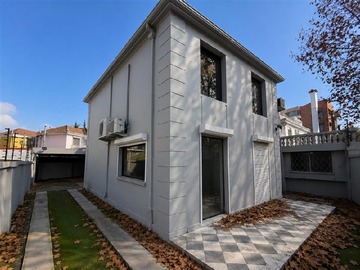 Local Comercial en arriendo mensual en Los Leones - Diego de Almagro, Providencia - 5 dormitorios, 3 baños