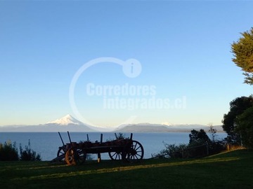 Casa en venta en Molino Viejo borde lago, Llanquihue - 5 dormitorios, 1 baño