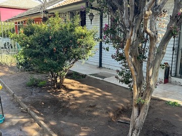 Casa en venta en Manuel Claro Vial / Chuzmiza, Las Condes - 3 dormitorios, 2 baños