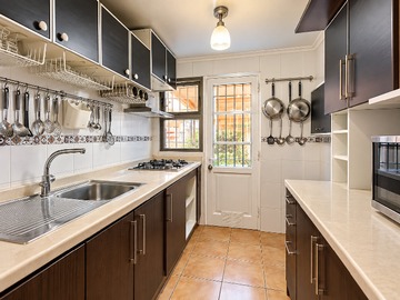 Casa en venta en Metro Grecia, Ñuñoa - 3 dormitorios, 2 baños