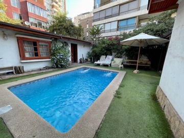 Casa en venta en Bremen, irarrazaval, plaza pedro montt, Ñuñoa - 5 dormitorios, 2 baños