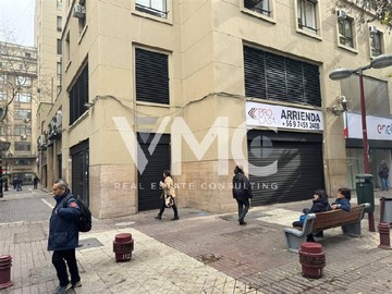 Local Comercial en arriendo mensual en Estado / Moneda, Santiago - 3 baños