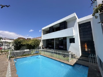 Casa en venta en Travesía del mar - jardines del sur, Antofagasta - 5 dormitorios, 5 baños