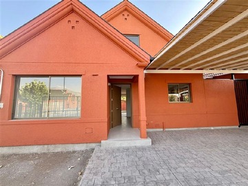 Casa en venta en parque brisas norte, Colina - 4 dormitorios, 3 baños