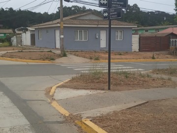 Casa en venta en Martiniano Urriola 595, Pichilemu - 3 dormitorios, 2 baños
