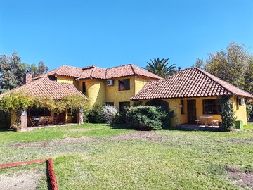 Parcela en venta en Parcela 5.000 M2. Dos Casas. Buena Conexión. Venta Sin Comisión. - 5 dormitorios, 4 baños