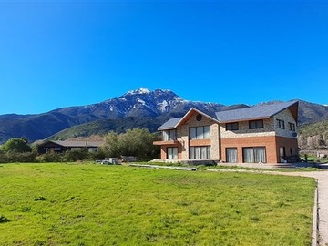 Casa en venta en Parcela en Condominio con fabulosa casa de 7 dorm, 6 baños, piscina, paneles solares, PIRQUE, Pirque - 7 dormitorios, 8 baños