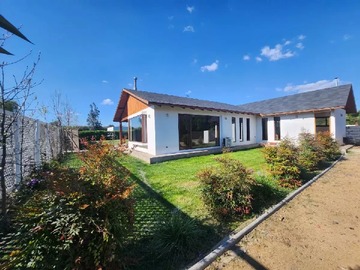 Parcela en venta en Camino Carampangue, Talagante - 6 dormitorios, 3 baños