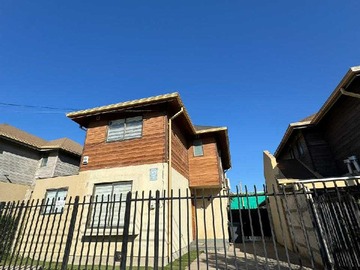 Casa en arriendo mensual en Amplia casa en Valles del Country Talca (160998), Talca - 3 dormitorios, 3 baños