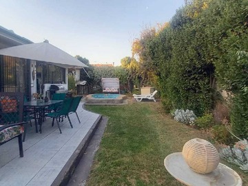 Casa en venta en Para familias grandes, remodele a su gusto. (173202), Las Condes - 4 dormitorios, 3 baños