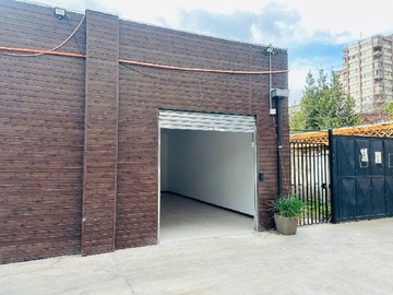 Local Comercial en arriendo mensual en Segunda Transversal, San Miguel - 1 dormitorio, 1 baño
