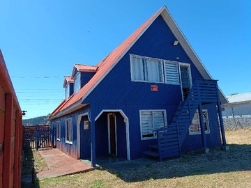 Casa en venta en Amplia Casa de Esquina en Puerto Saavedra (167989), Saavedra - 8 dormitorios, 3 baños