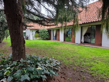 Casa en venta en Casa 5D5B Quinchamali- Las Condes, Las Condes - 5 dormitorios, 5 baños