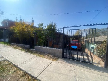 Casa en venta en Libertad, Maipú - 4 dormitorios, 2 baños