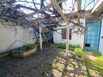Casa en venta en Amplia casa esquina a pasos del metro ñuble (173137), Santiago - 6 dormitorios, 4 baños