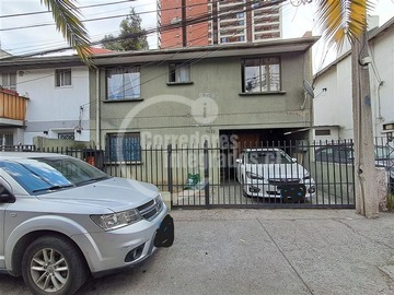 Casa en venta en Irarrázaval, Ñuñoa - 4 dormitorios, 3 baños